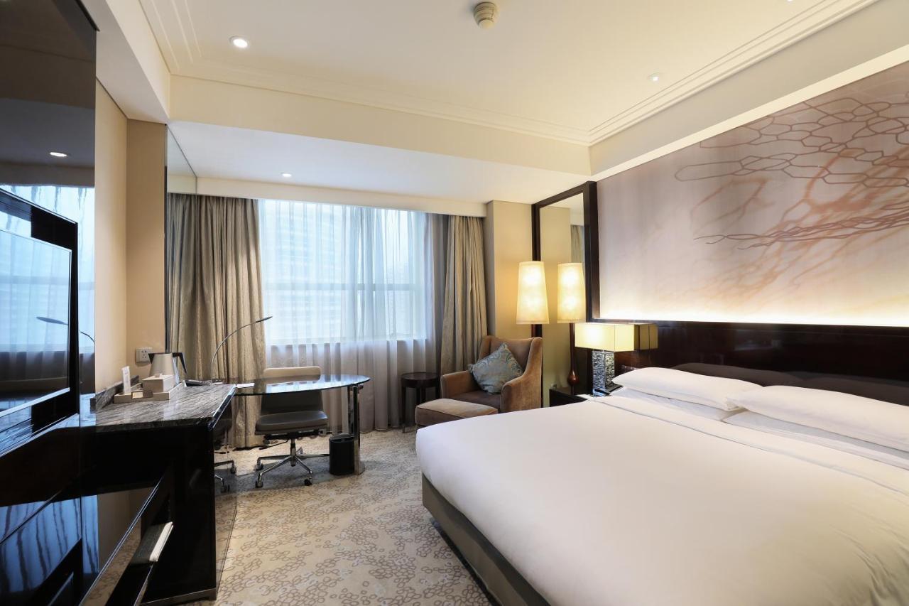 Renaissance Shanghai Pudong Hotel Ngoại thất bức ảnh