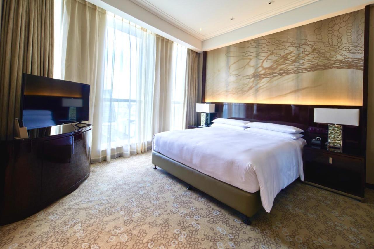 Renaissance Shanghai Pudong Hotel Ngoại thất bức ảnh