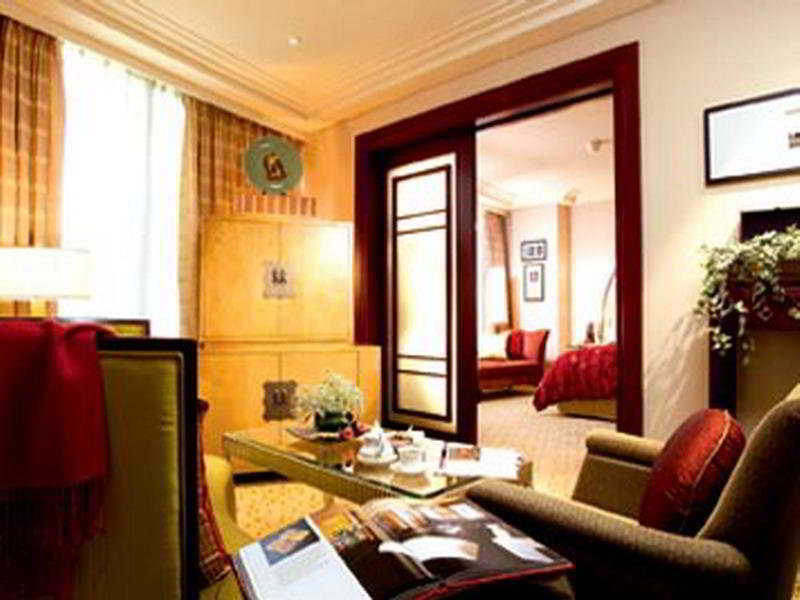 Renaissance Shanghai Pudong Hotel Ngoại thất bức ảnh