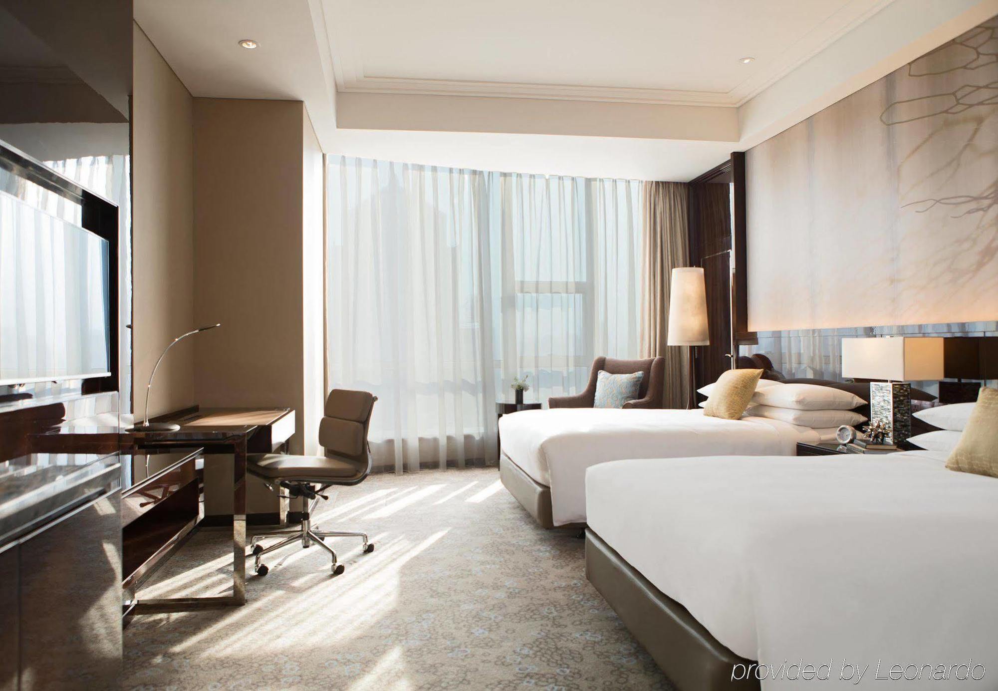 Renaissance Shanghai Pudong Hotel Ngoại thất bức ảnh